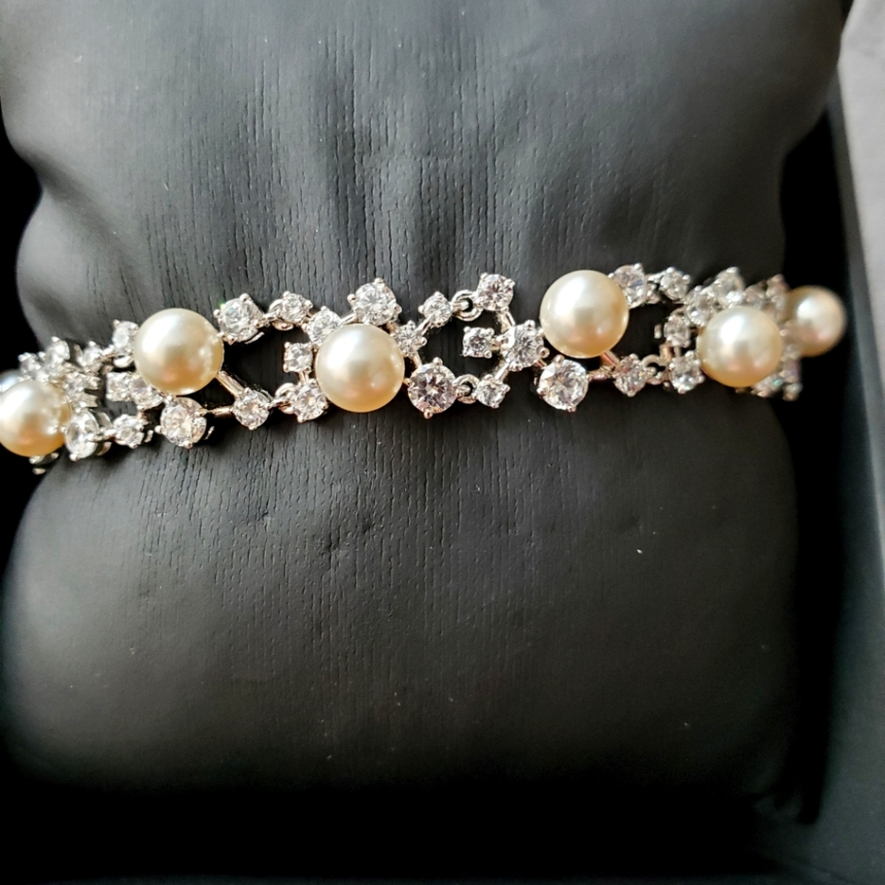Pearl Bracelets